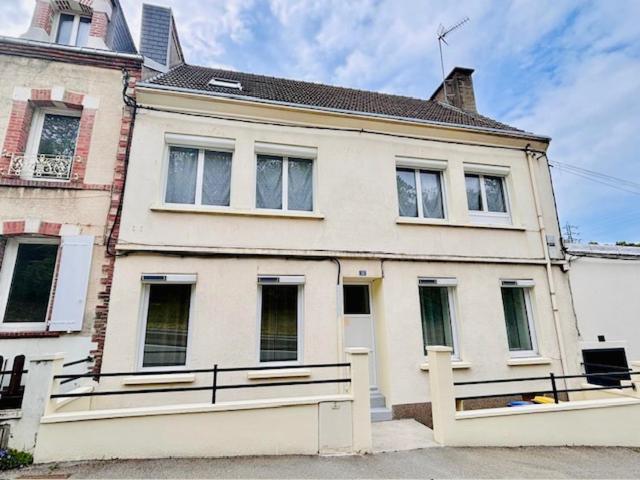 Duplex Parapluies De Cherbourg Netflix Parking Exteriör bild