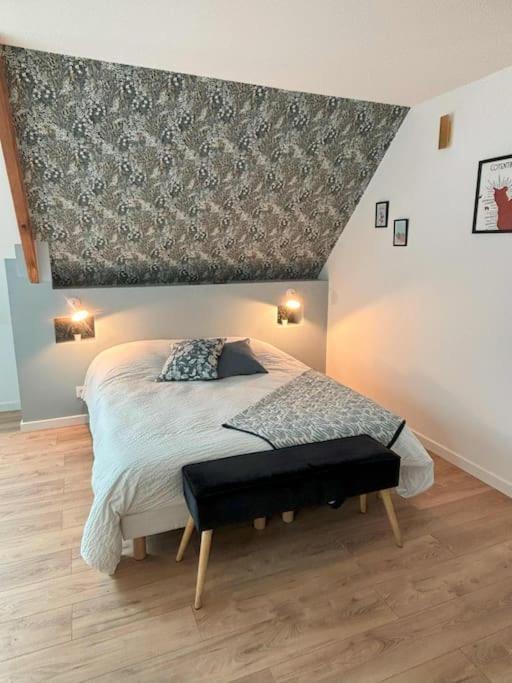 Duplex Parapluies De Cherbourg Netflix Parking Exteriör bild