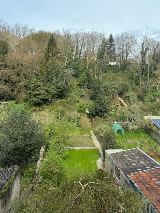 Duplex Parapluies De Cherbourg Netflix Parking Exteriör bild